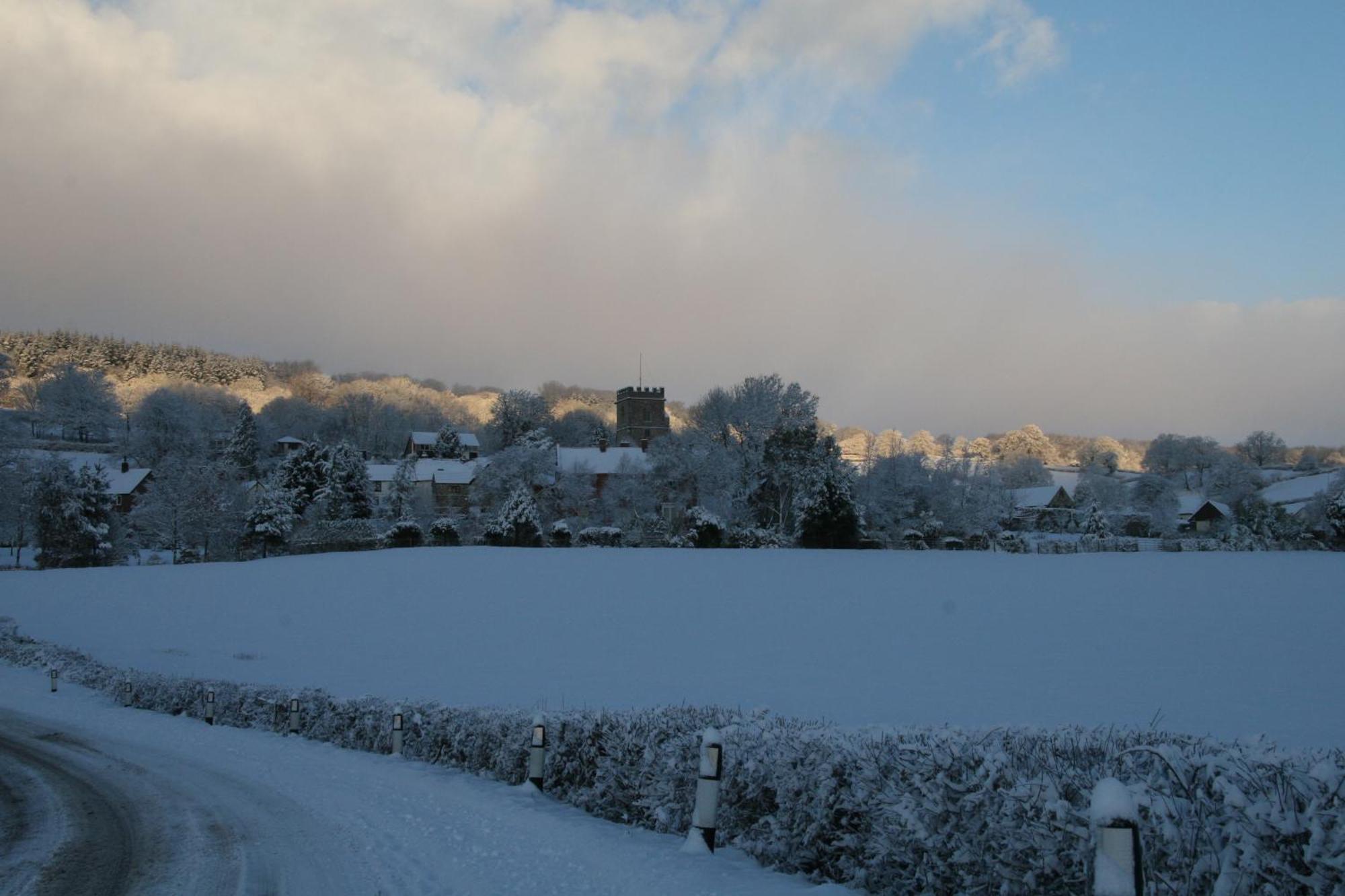 The Belfry At Yarcombe Bed & Breakfast エクステリア 写真