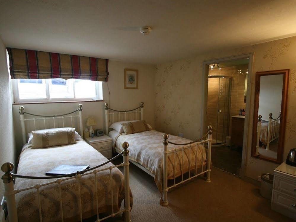 The Belfry At Yarcombe Bed & Breakfast エクステリア 写真